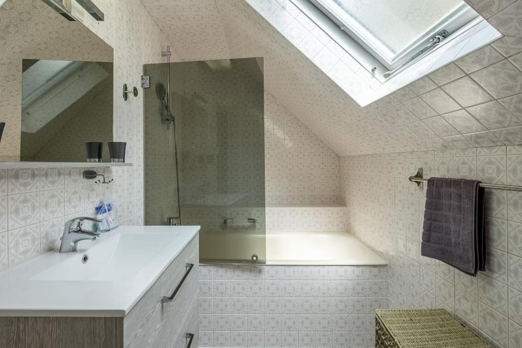 Le Concorde En Plein Centre Apartment อองบวส ภายนอก รูปภาพ