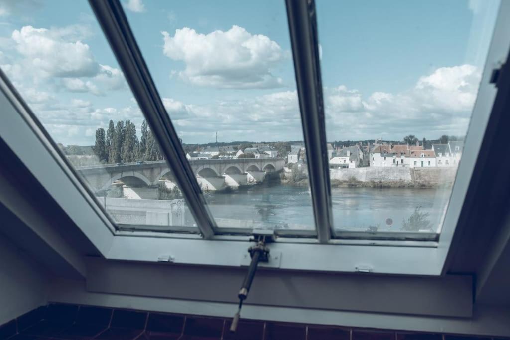 Le Concorde En Plein Centre Apartment อองบวส ภายนอก รูปภาพ