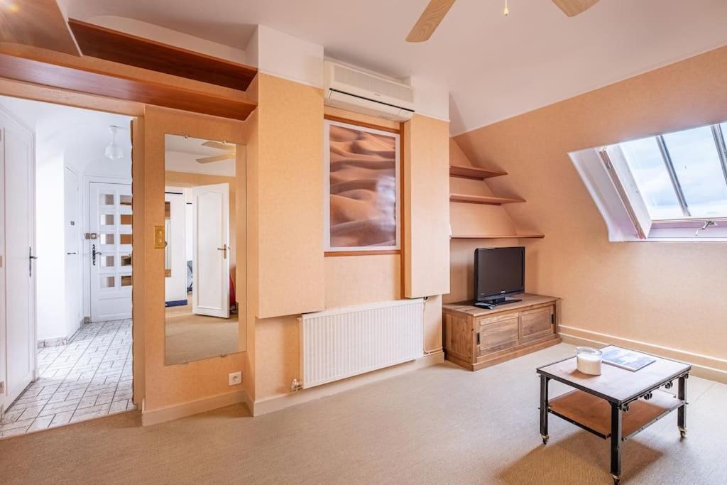 Le Concorde En Plein Centre Apartment อองบวส ภายนอก รูปภาพ